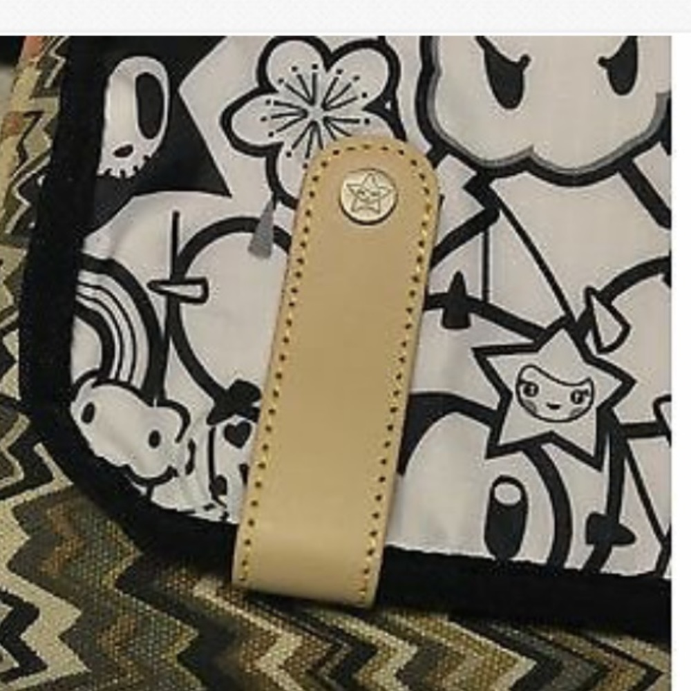 TOKIDOKI xLesportsac Ciao Ciao B & W Messenger Bag - Picture 10 of 11